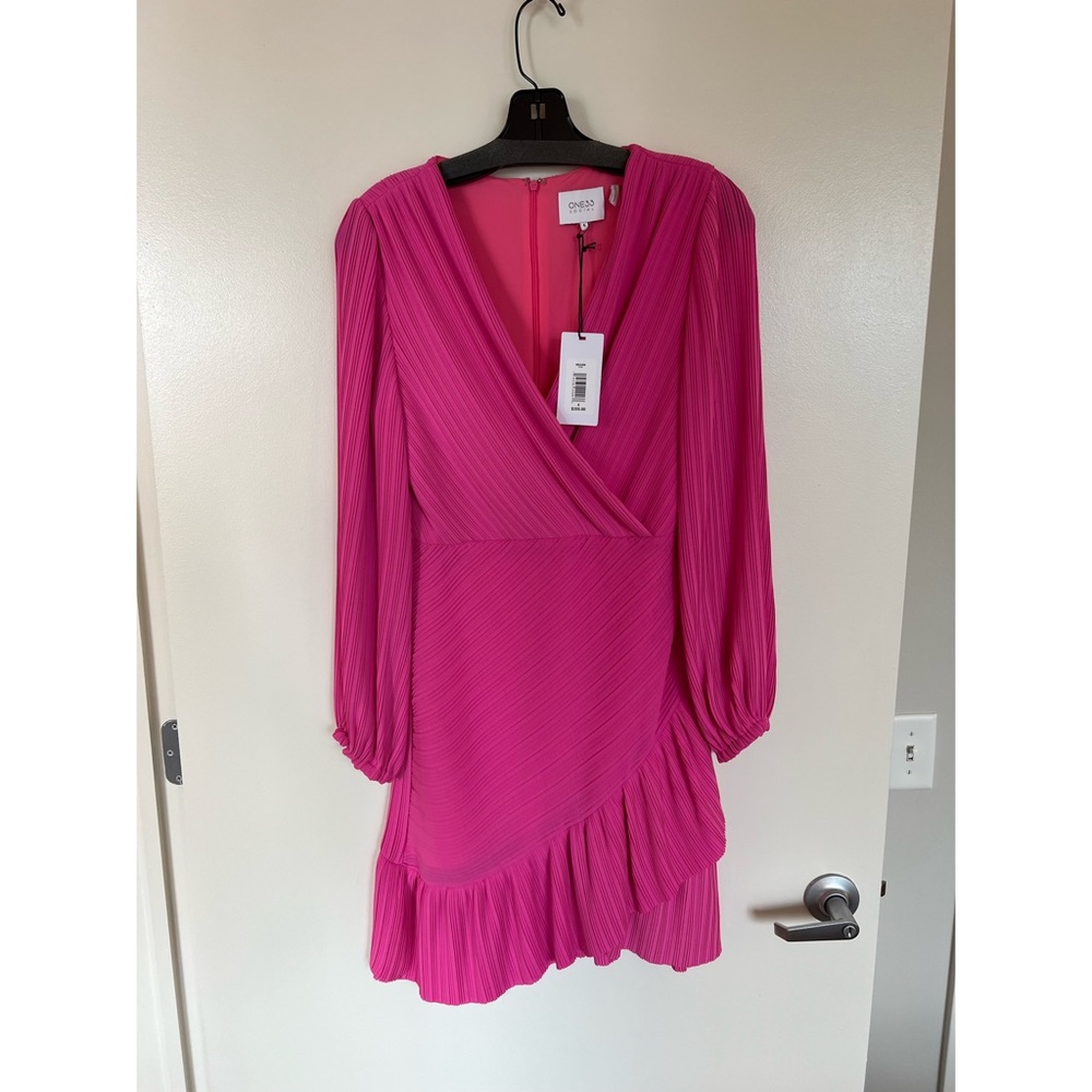 One 33 Social, hot pink mini dress, new with tags, size 6